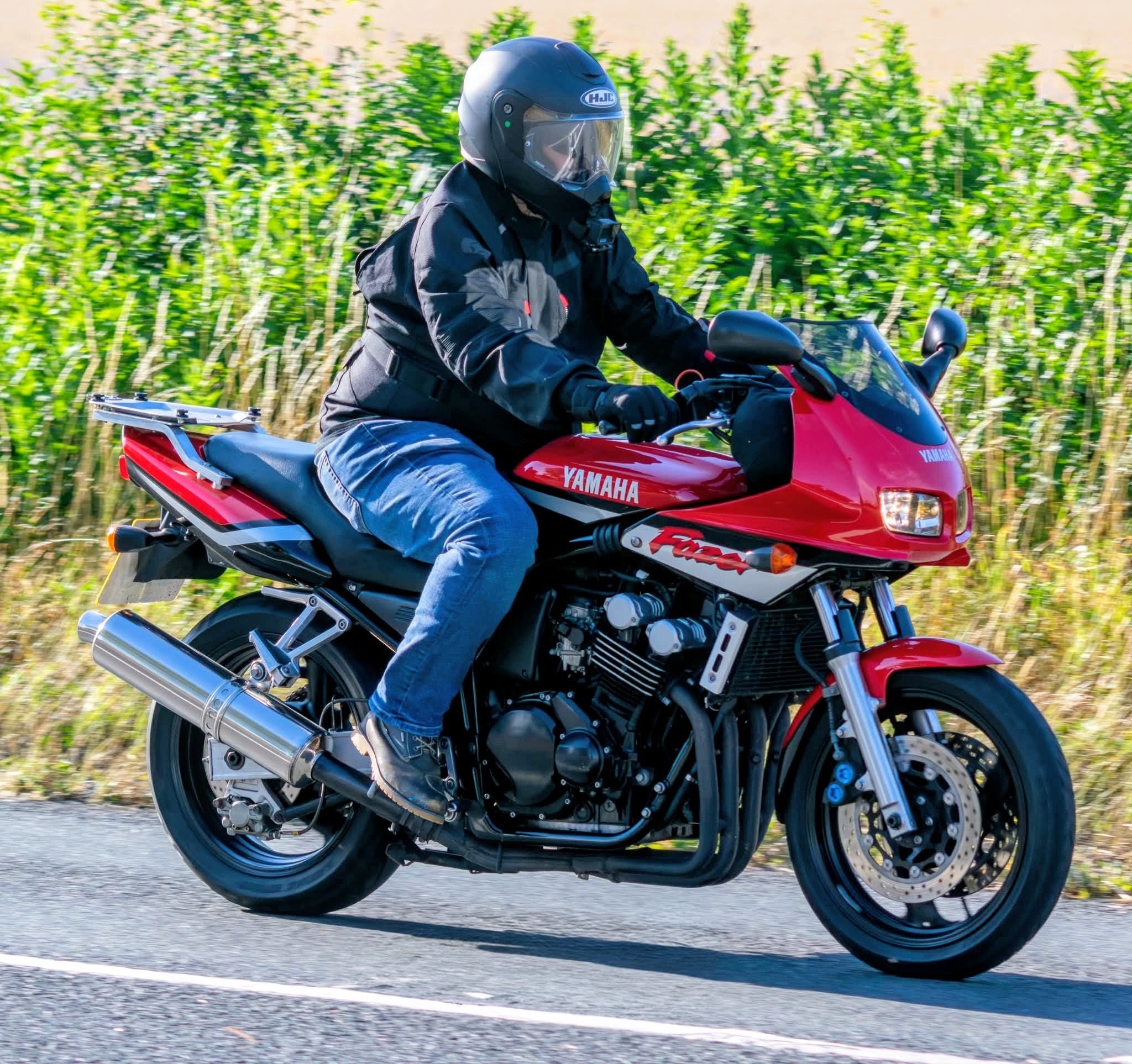 Yamaha FZS600