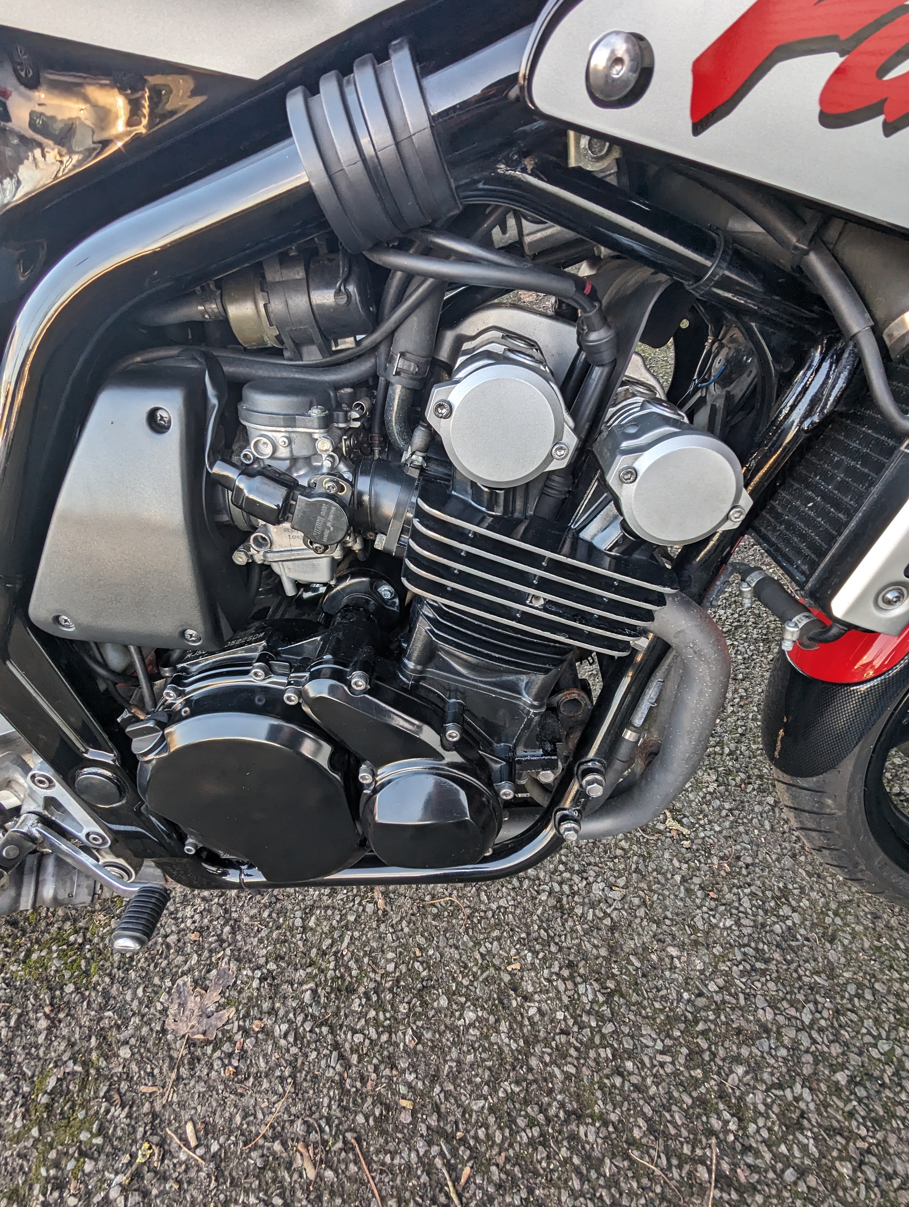 Yamaha FZS Engine